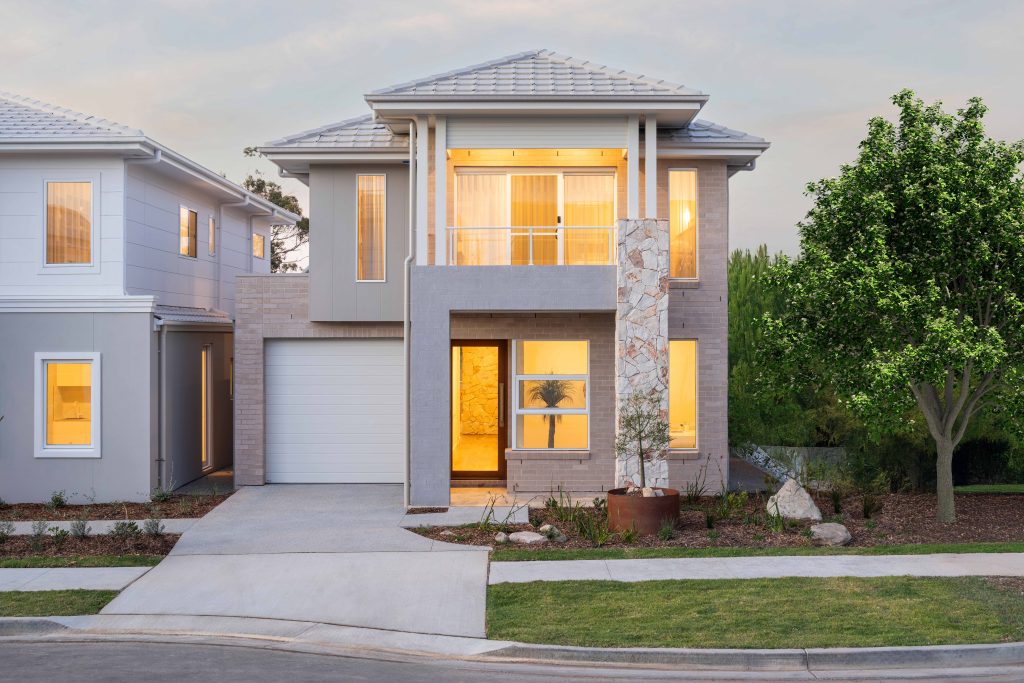 <u><a href="https://www.montgomeryhomes.com.au/home-design/catalina-266-5-bedroom-home-designs-two-storey/">Catalina 266</a></u>