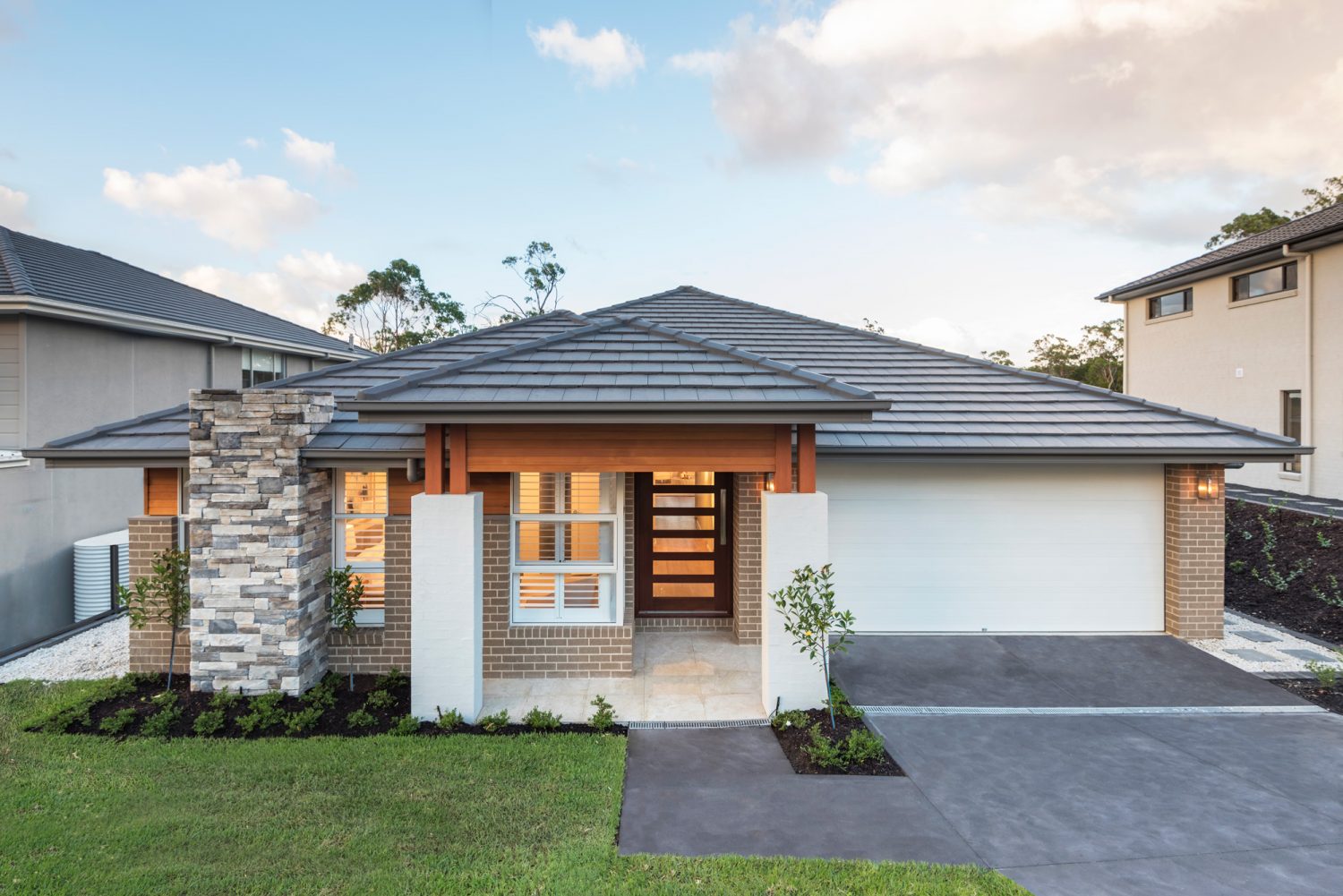 Avalon 1 242 Display Home Montgomery Homes 25+ Display Homes in NSW