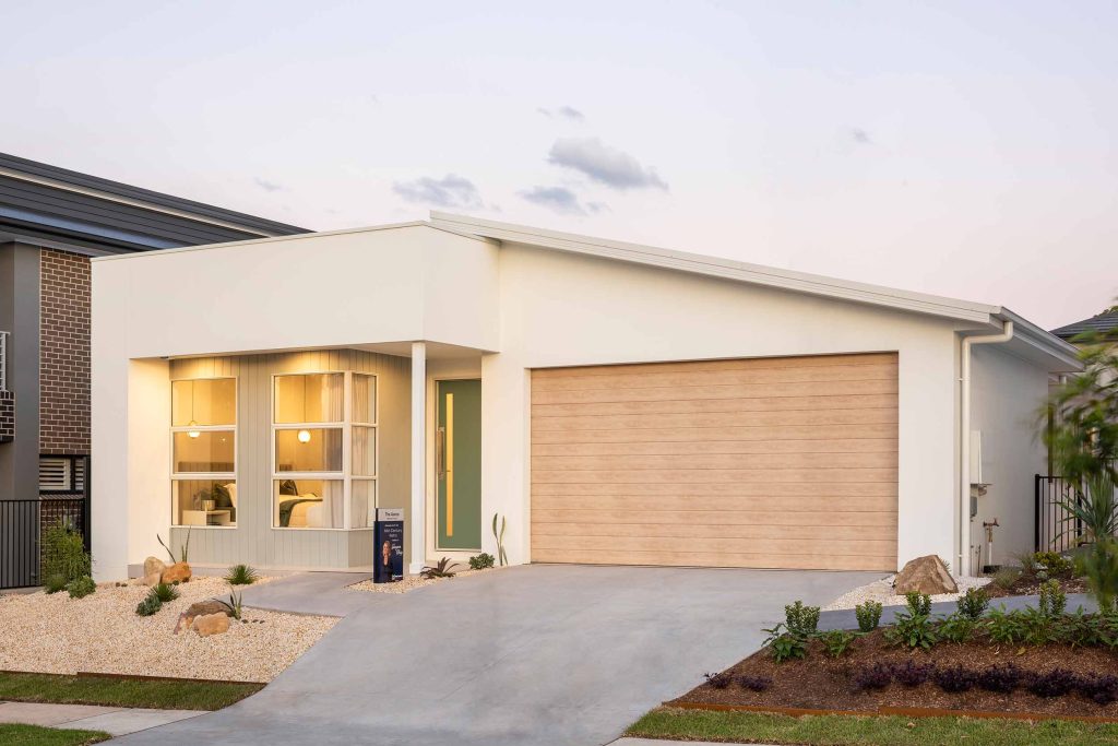 <u><a href="https://www.montgomeryhomes.com.au/display-home/avoca-206-display-home/">Avoca 206 Display Home at HomeWorld Leppington </a></u>
