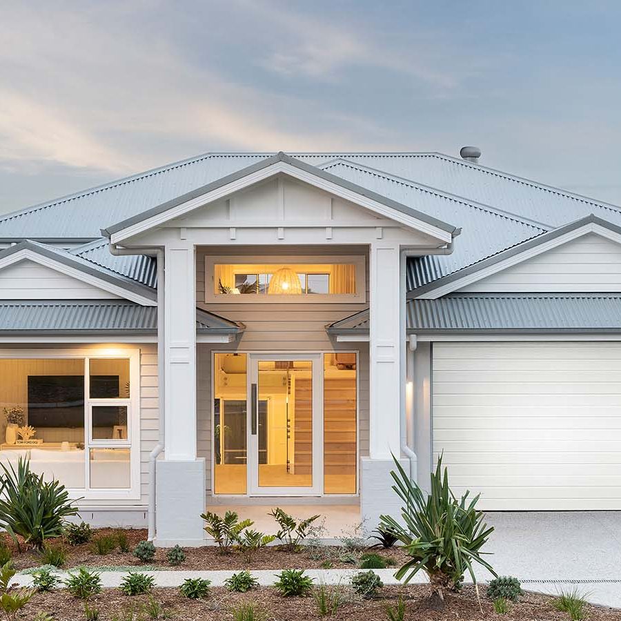Carolina-2-281-Home-Design-Miranda-Facade Carolina-2-281-Home-Design-Miranda-Facade