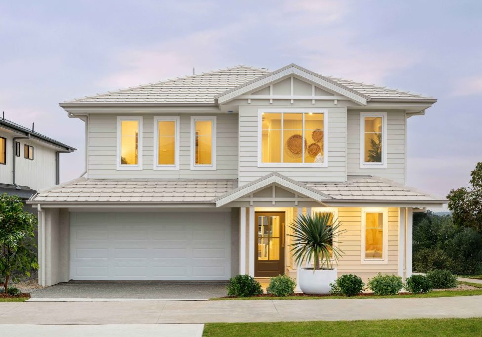 Byron 262 with Hamptons, Wilton Greens